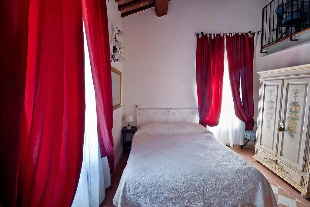 A Casa Mastacchi Acomodação com café da manhã Siena 2*,